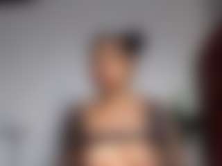 Live cam show with dolly360 - Brown Hair MILF on live.xbliss.ai