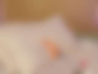Live cam show with Melanie-hillz - Long Legs on xDating