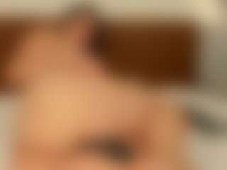 Melanie-hillz's Live Sex Cam Show