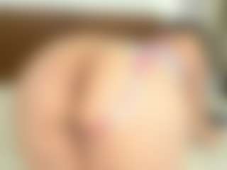 Show en direct avec Melanie-hillz - Ass Bouncing sur Camsoda