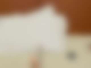 Live cam show with Melanie-hillz - Small Tits on Dolls Live
