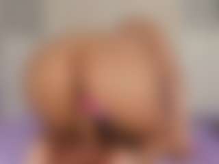 Live cam show with anzhel-nvick - Blonde Hair Curvy on nudelive.tv