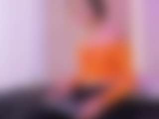 Live cam show with Maye-Wells - Nipple Piercings on CamClone