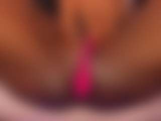 mia-royal's Live Sex Cam Show