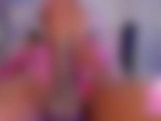 Live cam show with mia-royal - Big Balls on madthumbs