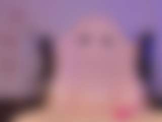 mia-royal's Live Sex Cam Show