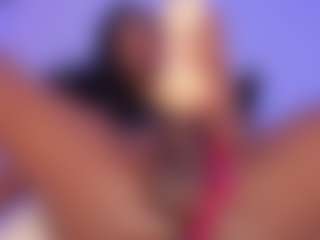 mia-royal's Live Sex Cam Show