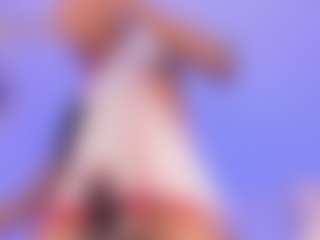 Эротическая трансляция с mia-royal — Small Tits на Camsoda