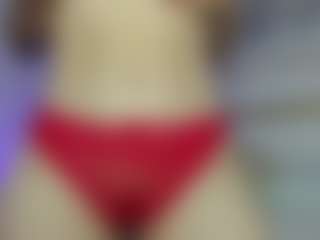 zully-28's Live Sex Cam Show