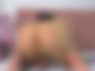 Live cam show with Tiiphanii-Walker1 - Tiny Tits on Camsoda