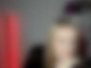 EvelynBlond's Live Sex Cam Show