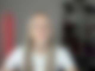 EvelynBlond's Live Sex Cam Show