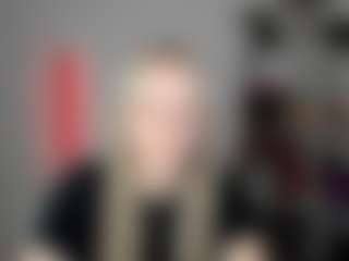 EvelynBlond's Live Sex Cam Show