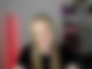 EvelynBlond's Live Sex Cam Show