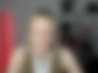 EvelynBlond's Live Sex Cam Show
