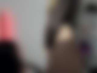EvelynBlond's Live Sex Cam Show