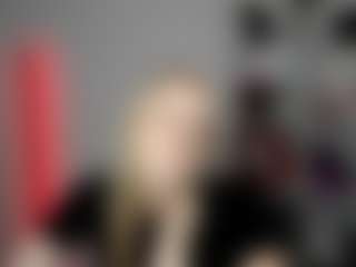 EvelynBlond's Live Sex Cam Show