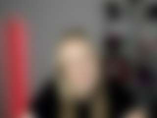 EvelynBlond's Live Sex Cam Show