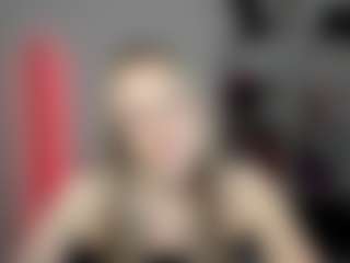 EvelynBlond's Live Sex Cam Show