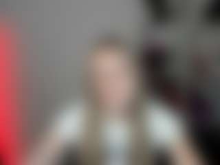 EvelynBlond's Live Sex Cam Show
