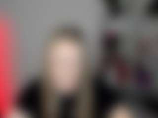 EvelynBlond's Live Sex Cam Show