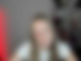 EvelynBlond's Live Sex Cam Show