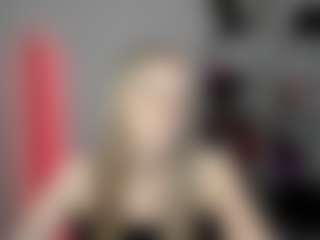 EvelynBlond's Live Sex Cam Show