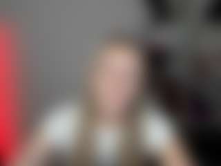 EvelynBlond's Live Sex Cam Show