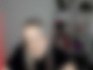 EvelynBlond's Live Sex Cam Show