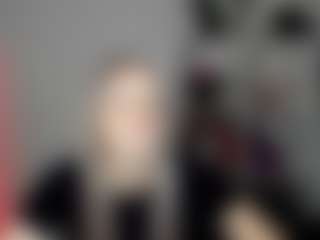 EvelynBlond's Live Sex Cam Show