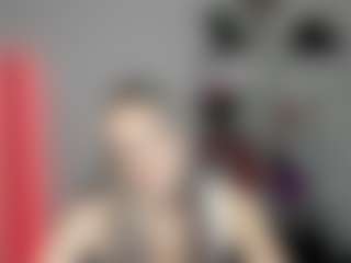 EvelynBlond's Live Sex Cam Show