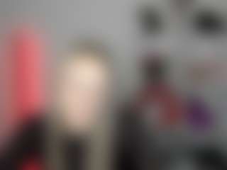 EvelynBlond's Live Sex Cam Show