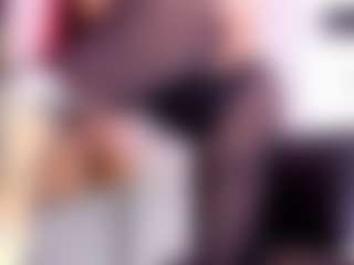 Live cam show with Sofia - Strapon on TeamSkeetLive
