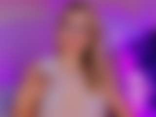 Live cam show with Kiyomi - Gamer Blonde Hair on Camsoda