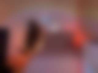 Live cam show with Kiyomi - Brown Eyes Blonde Hair on Nude Live Now