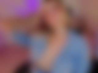 Live cam show with Kiyomi - Gamer Blonde Hair on x69.live