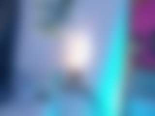 little-aprill MILF webcam performer live streaming