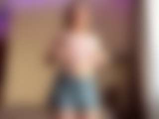 Live cam show with SallieBollacker - Foreign on Camsoda