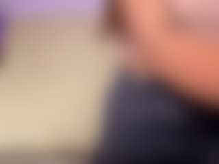 Live cam show with SallieBollacker - Lightskin on anonymated.com