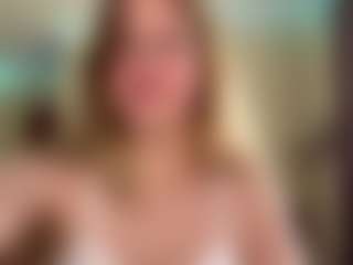 SallieBollacker's Live Sex Cam Show