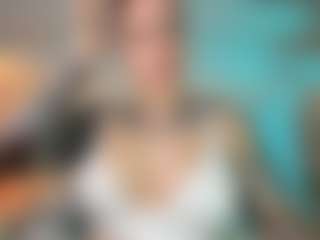 Live cam show with honeymoann - Facial Piercings on livesuperchat.net