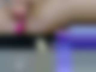 Live cam show with Karoolyna - Morena on Camming Site