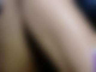 Live cam show with Karoolyna - Body on Uber Horny