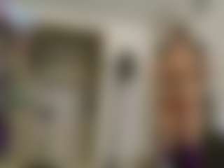Live cam show with Karoolyna - Body on slutload