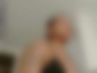 Live cam show with Karoolyna - Body on Soda Cam