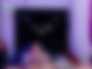Live cam show with Karoolyna - Ride on AdultVida.com