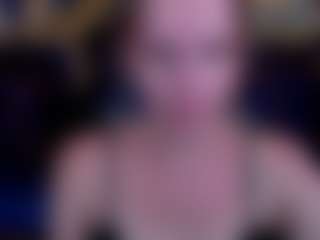 Live cam show with MaribelRiverr - MILF on CamClone