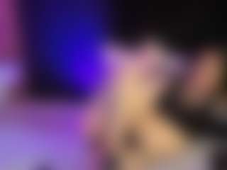 Live cam show with LiaaMonroe - Juguetes on googirlz