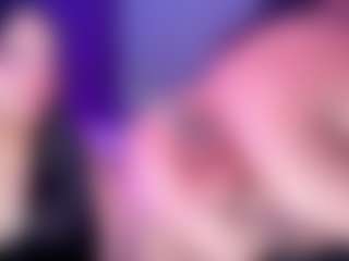 Live cam show with PurryBella - Petite on Camsoda