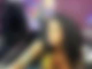 Live cam show with Carmela - Amateur Brown Hair on Camming Site